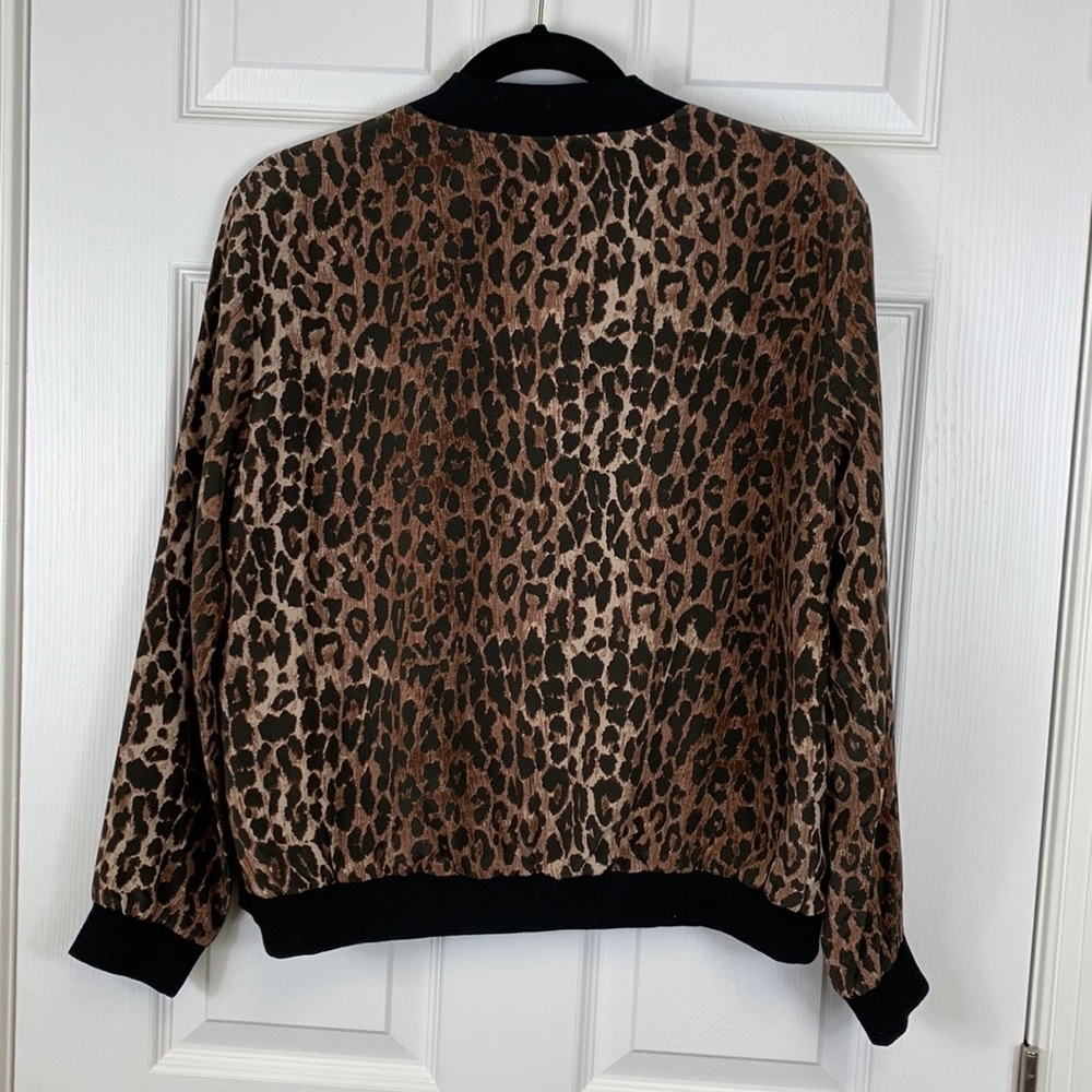 Johnny Was 100% silk leopard bomber jacket sz xs - Picture 10 of 12